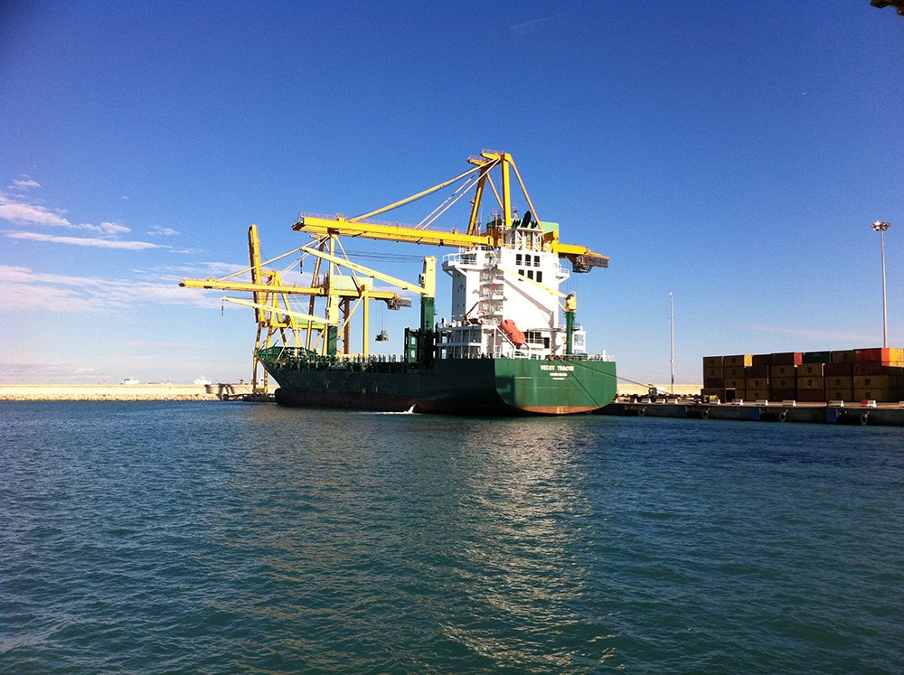 El puerto de Valencia planea duplicar su capacidad portuaria en la próxima década